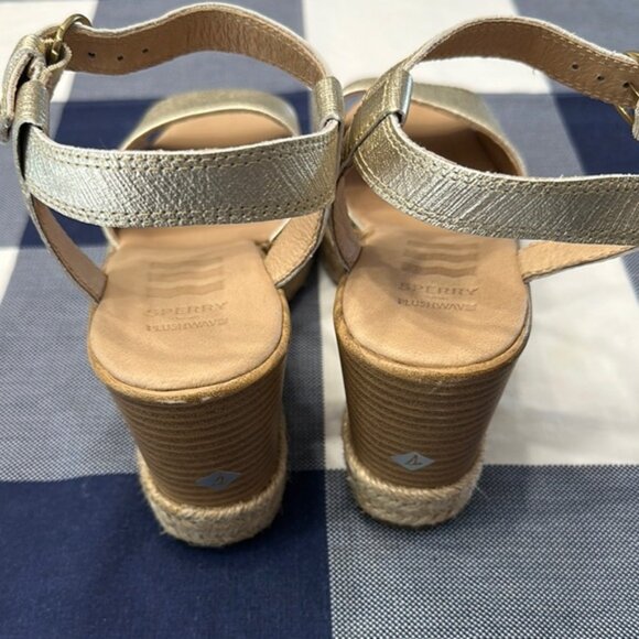 SPERRY Gold Sandals - Picture 5 of 8
